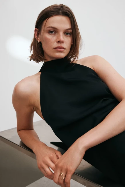Женское платье H&M с завязками и асимметричным низом, черное