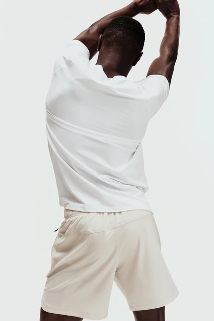 Мужская спортивная футболка H&M Muscle-Fit с CoolMove™, белая