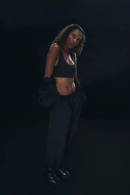 Medium-Support Sports Bra with SculptMove™ black