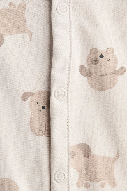 light beige/puppies