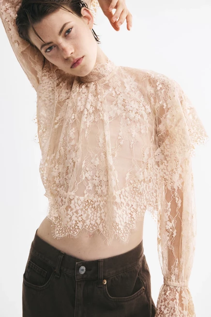 Cape-Detail Lace Top light beige