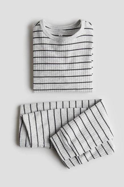 gray/striped