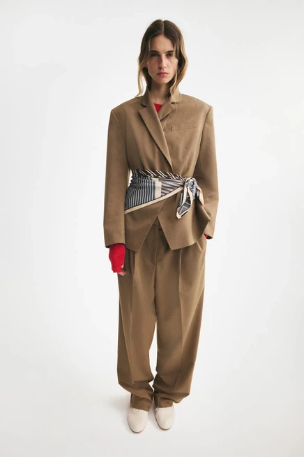 Defined-Waist Double-Breasted Blazer dark beige