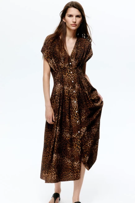 dark brown/leopard print