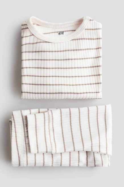 Light beige/dark beige striped