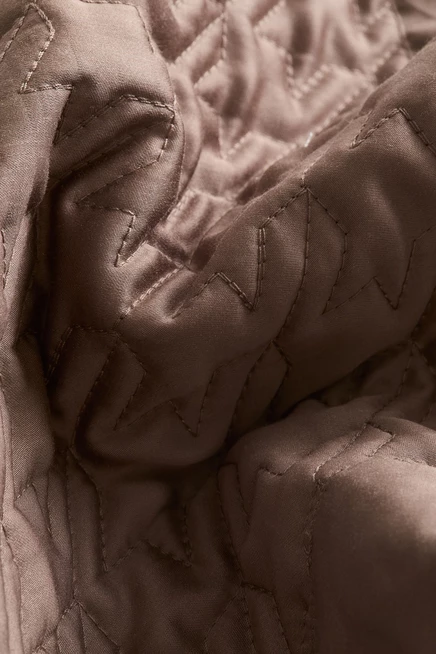 Стеганое покрывало H&M, пыльно-бежевое