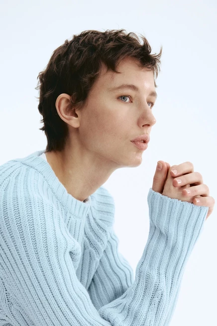 Женский свитер H&M в рубчик, светло-голубой
