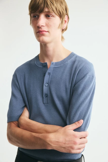 Slim-Fit Fine-Knit Henley Shirt dark dusty blue