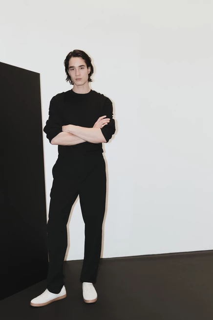 Мужские брюки H&M Regular-Fit стрейчевые, черные