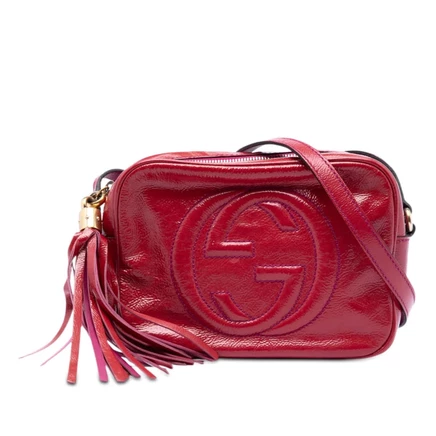 Женская лаковая сумка Gucci Soho Disco через плечо