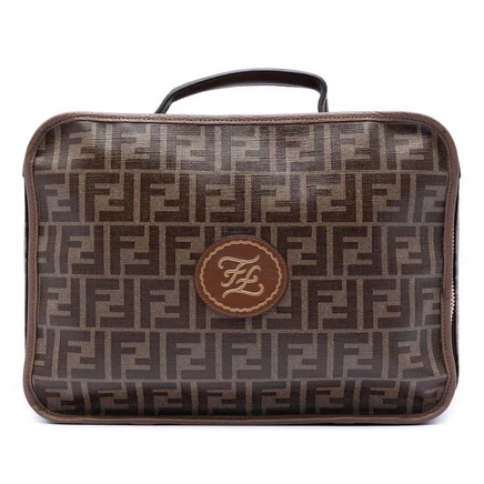 Женская дорожная сумка Fendi Karligraphy б/у