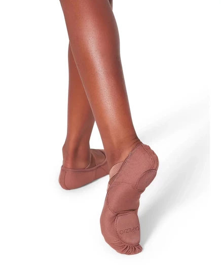 Парусиновая балетная обувь Capezio Girls Hanami цвета Мокко mocha