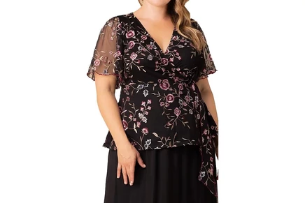 Вышитый топ с запахом от Kiyonna Plus Size Rosalie moonlit garden