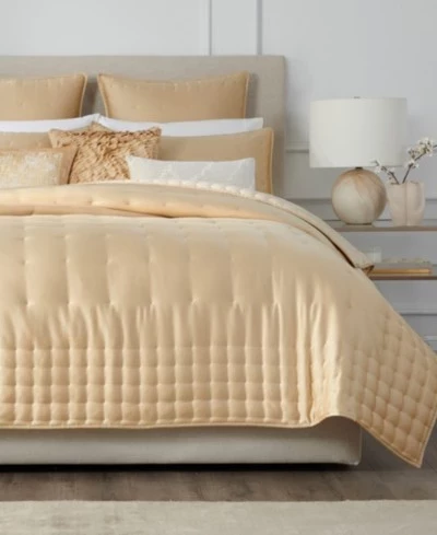 Шелковое стеганое покрывало Donna Karan Home