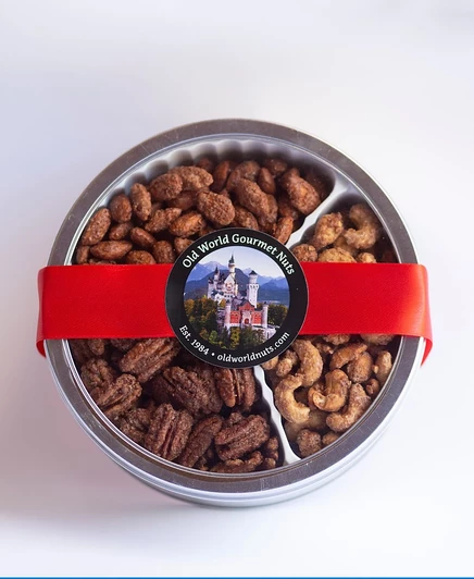 Орехи Old World Style Almonds в банке, корица