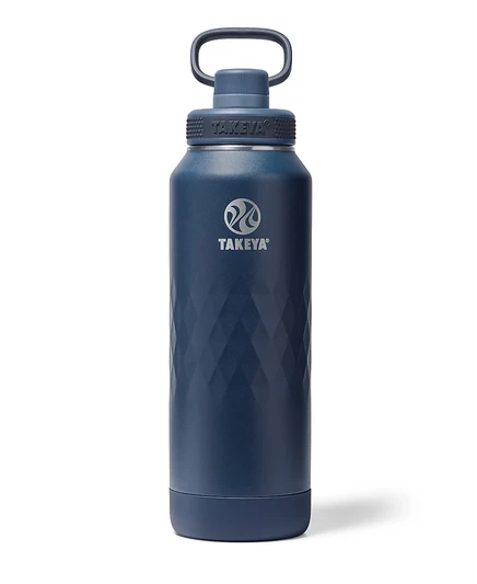 Takeya Sport, 40 унций Бутылка для воды с тройной изоляцией и крышкой-носиком.