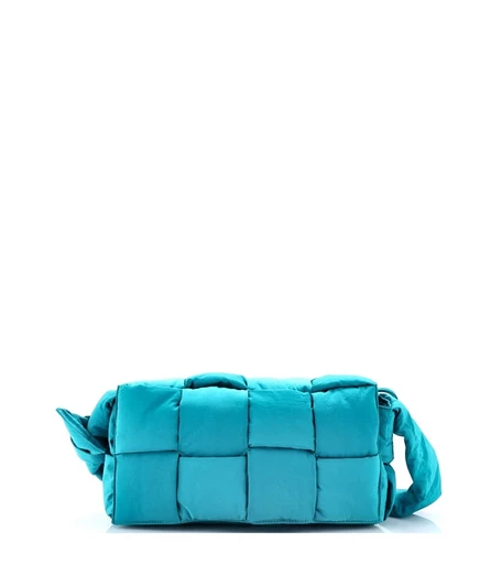 Женская сумка через плечо Pre-Owned Bottega Veneta Padded Tech Cassette из нейлона, синяя