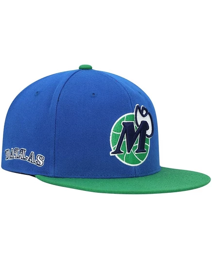 Мужская кепка Mitchell & Ness сине-зеленая Dallas Mavericks Hardwood Classics с застежкой-молнией синего цвета