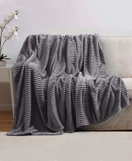 Плед Nestl Cut Plush 127×152 см, фиолетовый