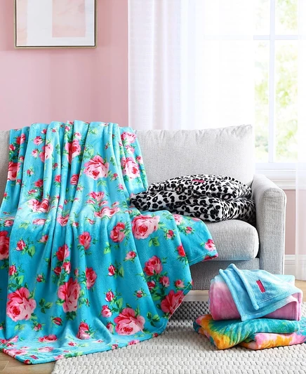 Плюшевый плед Betsey Johnson 127×178 см, синий