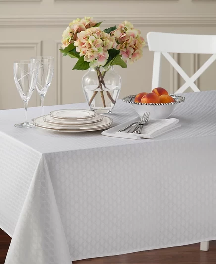 Скатерть Lenox Olivia из полиэстера 152×305 см, белая