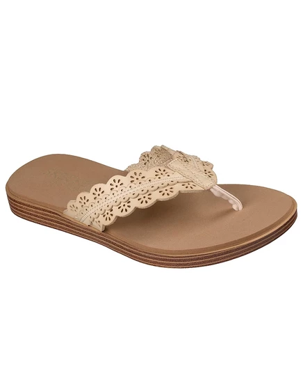 Женские босоножки на ремешках-вьетнамках Skechers от Cali Summer Cove, которые тоже притягивают солнце, от Finish Line коричнево-бежевого цвета