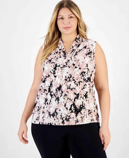 Топ с V-образным вырезом и тройной складкой от Anne Klein Plus Size с принтом wistful rose multi