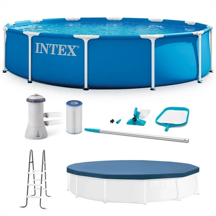 Наземный бассейн Intex с металлическим каркасом размером 12 х 2,5 фута с фильтром и аксессуарами синего цвета