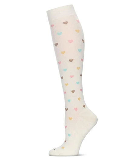Женские компрессионные носки MeMoi Multicolor Hearts с градуированным давлением 8-15 мм рт.ст. MFY08334 цвета слоновой кости/кремовый
