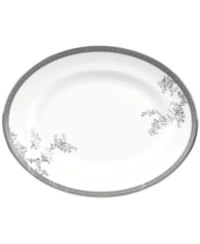 Овальное блюдо Vera Wang Wedgwood Lace 35 см с платиной