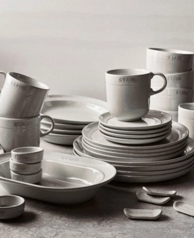 Коллекция столовой посуды Staub