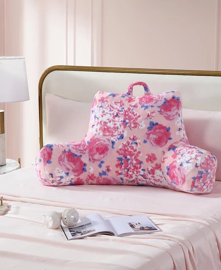 Декоративная подушка Betsey Johnson Betsey XOX 122×51 см, фиолетовая