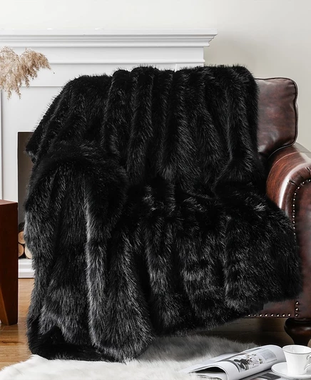 Накидка из искусственного меха Battilo Lifestyle, 50