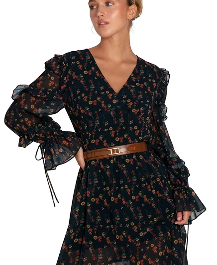Макси-платье с цветочным рисунком от Belle & Bloom, которое подойдет Вам в образе navy