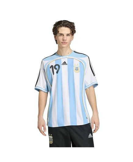 Мужская футболка Adidas Lionel Messi белого цвета от Национальной сборной Аргентины 2006 года, привезенная домой в белой майке