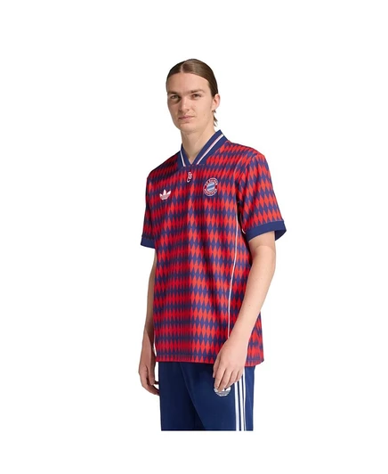 Мужская и женская футболка Adidas красного цвета Bayern Munich Lifestyler Fashion Jersey красного цвета