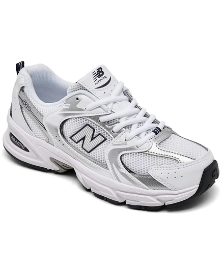 Повседневные кроссовки New Balance Big Kids 530 от Finish Line белого цвета