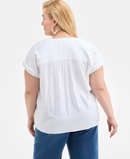 Однотонная рубашка с V-образным вырезом большого размера от Style & Co, эксклюзивно в Macy's bright white