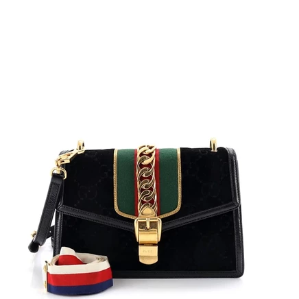Женская сумка Pre-Owned Gucci Small Sylvie на плечо, велюр GG, черная