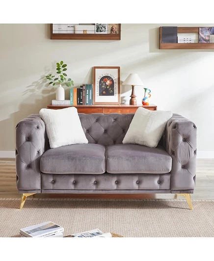 Streamdale Furniture 61.25" Роскошный бархатный диван с тафтинговыми пуговицами Chesterfield и 2 подушками серого цвета