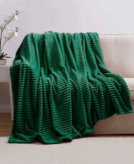 Плед Nestl Cut Plush, 127×152 см, темно-зеленый