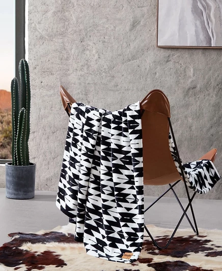 Плед Wrangler Navajo двусторонний плюшевый 178×127 см, многоцветный