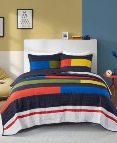 Intelligent Design Morris Stripe Printed Quilt Set
