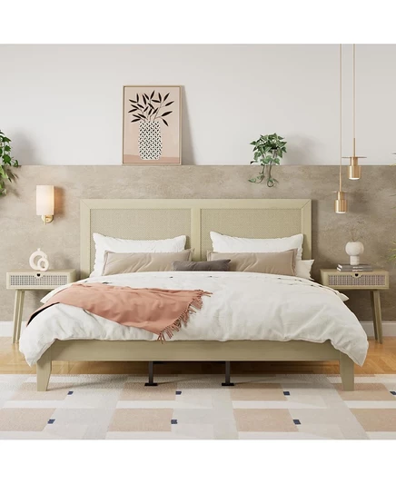 Двуспальная кровать на платформе из массива дерева Streamdale Furniture коричнево-бежевого цвета