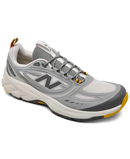 Мужские кроссовки для бега New Balance Fresh Foam 410 V9 от Finish Line серого цвета