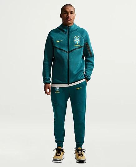 Флисовые джоггеры Nike Brazil Soccer Tech зеленого цвета