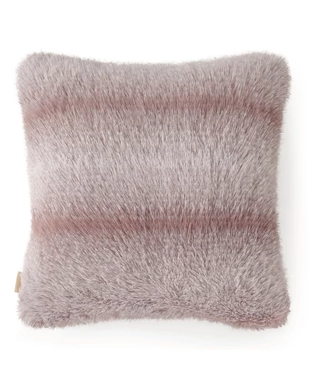 Подушка из искусственного меха UGG® Clyde, розовая, 20 x 20 дюймов