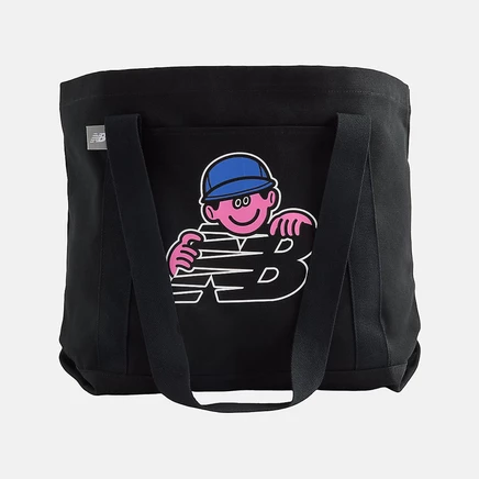 Сумка-тоут New Balance Graphic by Face Oka, черная