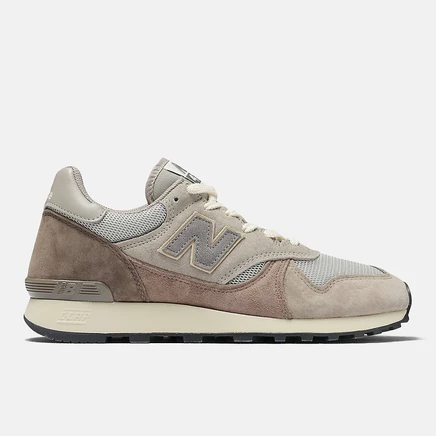 Унисекс кроссовки New Balance 475 (AURALEE), серо-бежевые