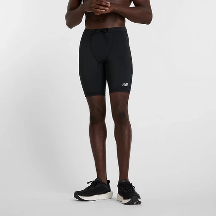 Мужские шорты New Balance NB Sleek Half Tight 9″, черные